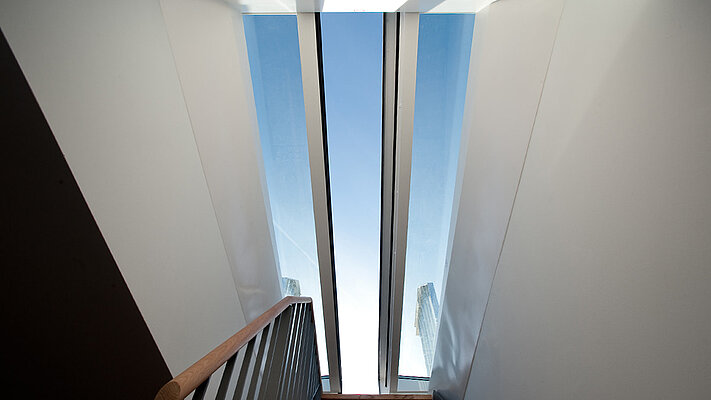 Lapostető-ablakok mint Tető kijárat Kényelem Duo