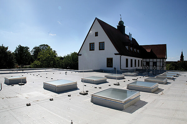 LAMILUX lapostető-ablakok | Grundschule, Zapfendorf